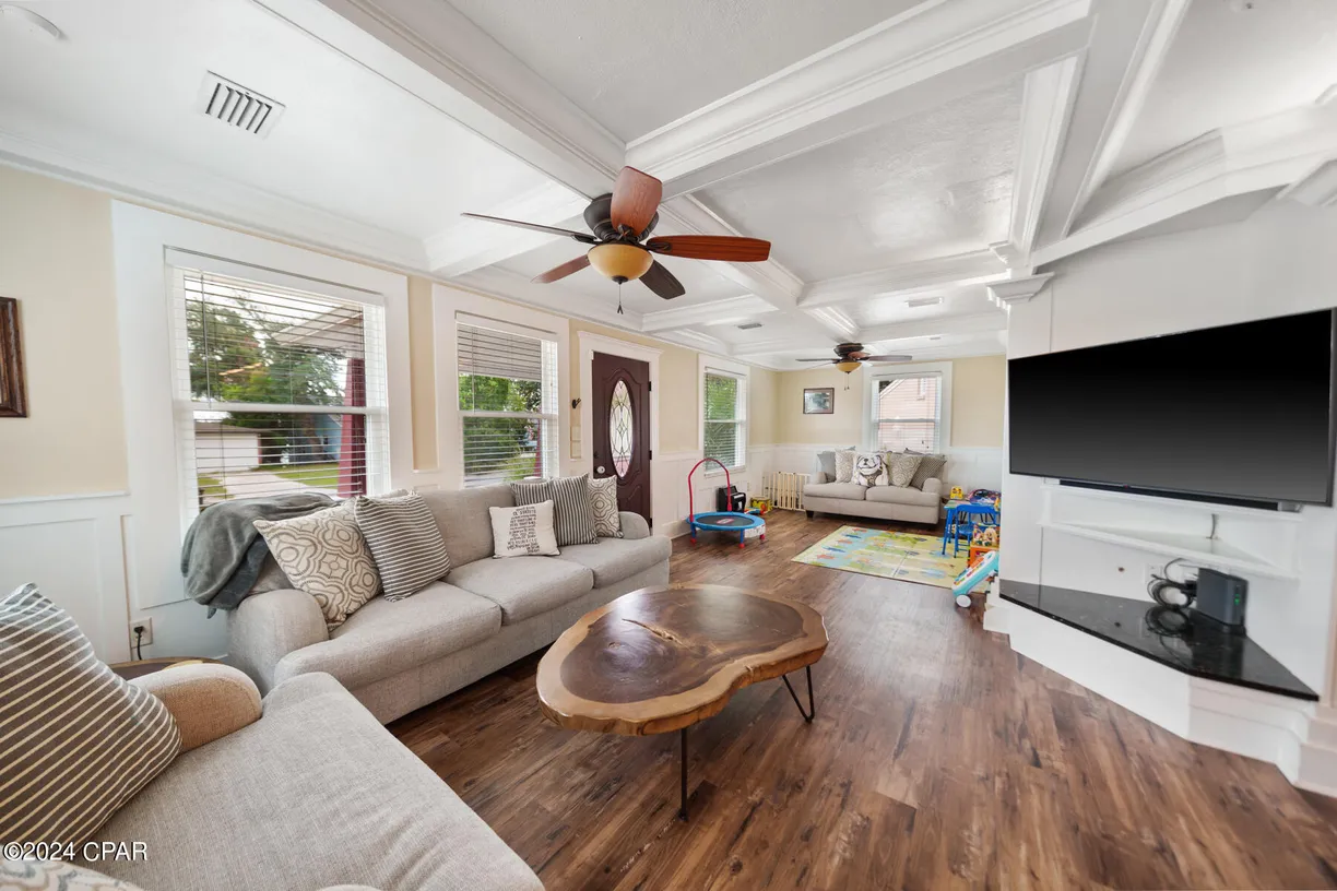 Northwest Florida Real Estate | View 1604 Tyndall Drive | room 1