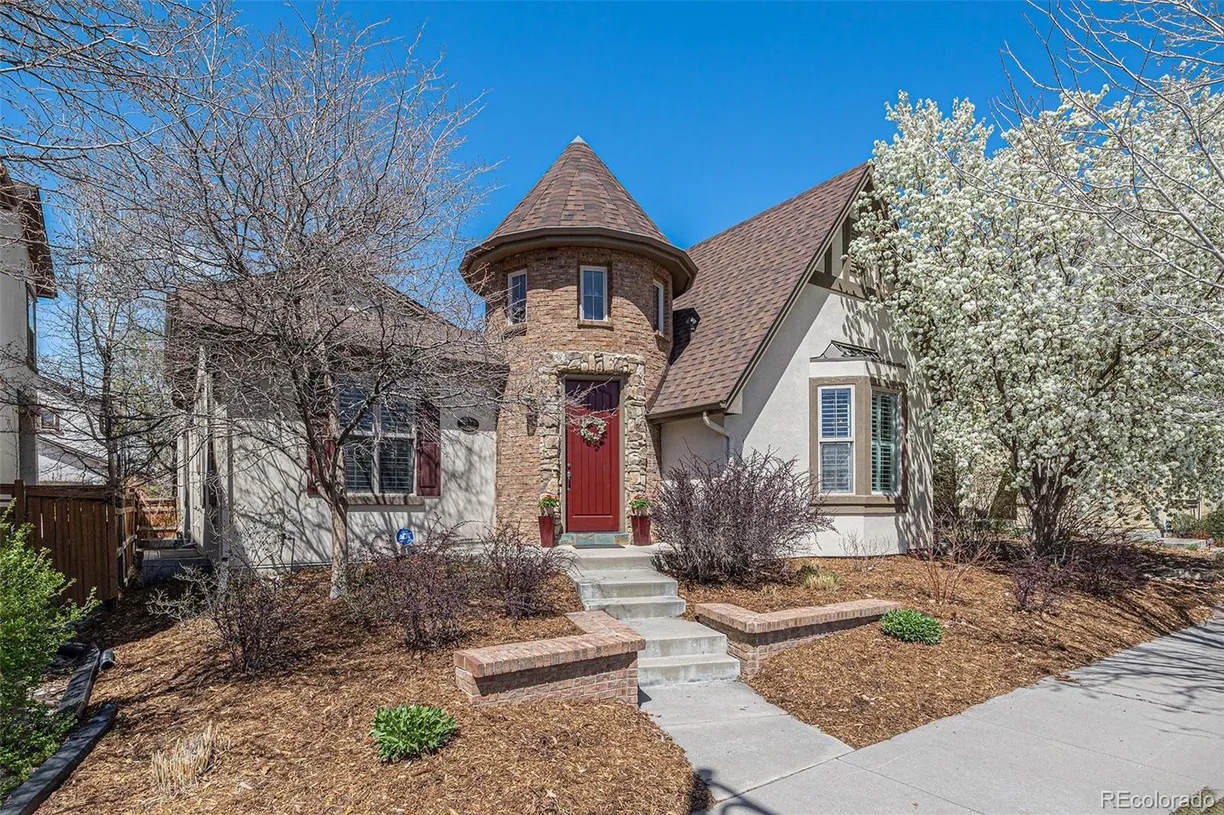 Denver Real Estate | View 3163 N Elmira Street | 3 Beds, 3 Baths