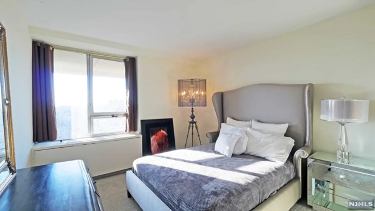 Rockland/Orange/NJ Real Estate | View 2 Horizon Road Unit# 1016 | room 17 | View 18