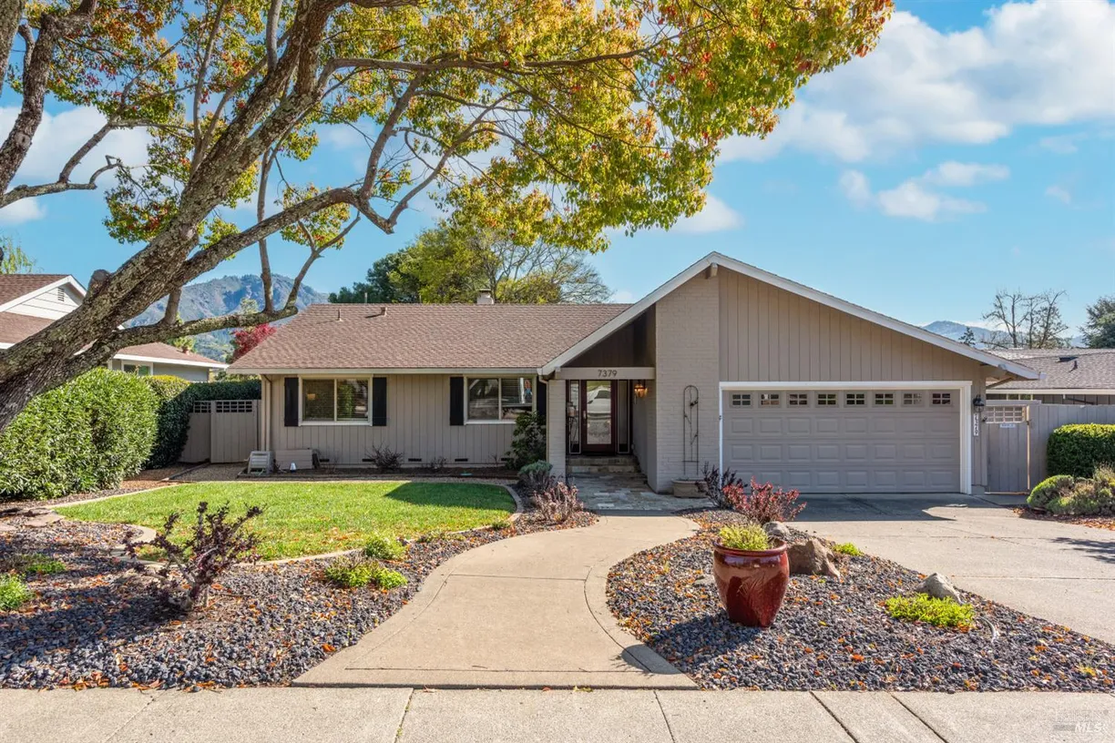 Northern California Real Estate | View 7379 Oakmont Drive | 3 Beds, 2 Baths