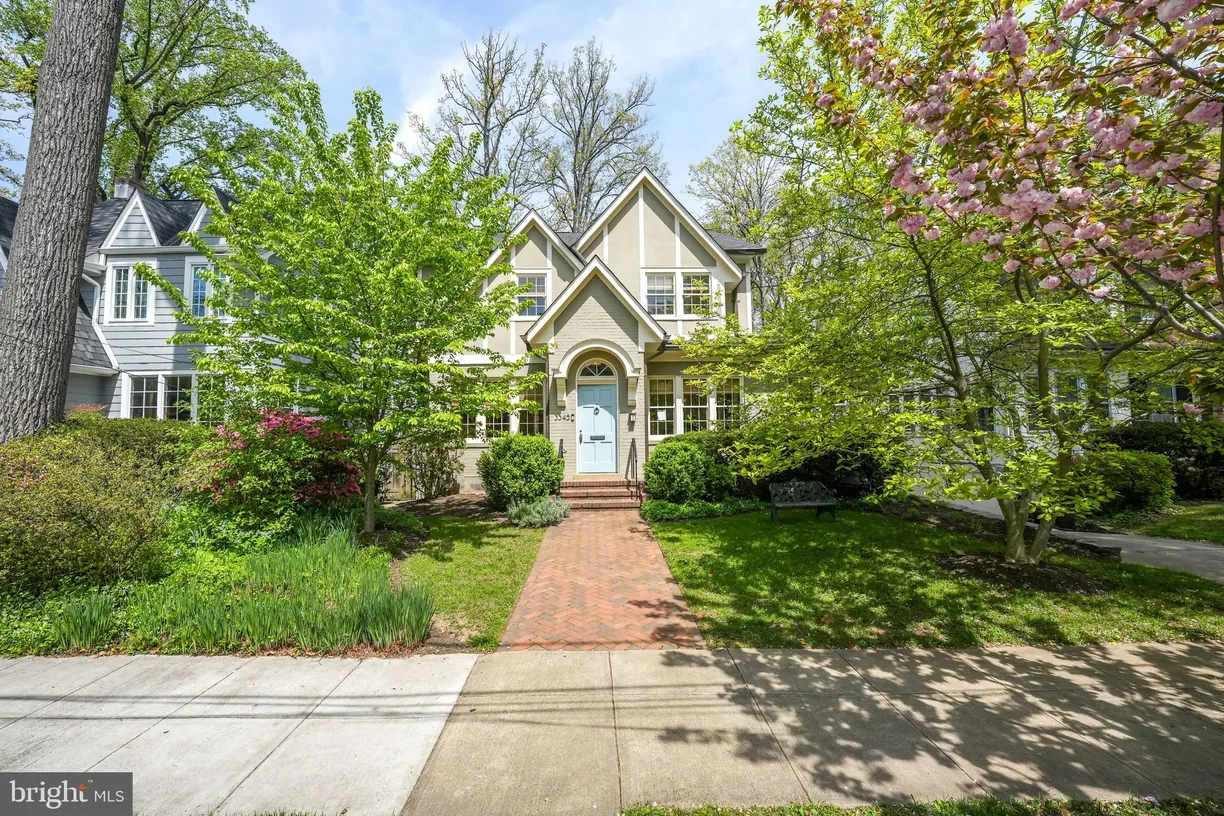 Washington Metro Area Real Estate | View 3345 Tennyson Street NW | room 2