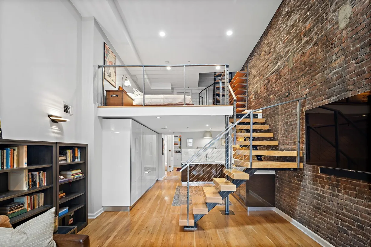 Jersey City/Hoboken Real Estate | View 1110 Hudson St Unit# 5B | room 1