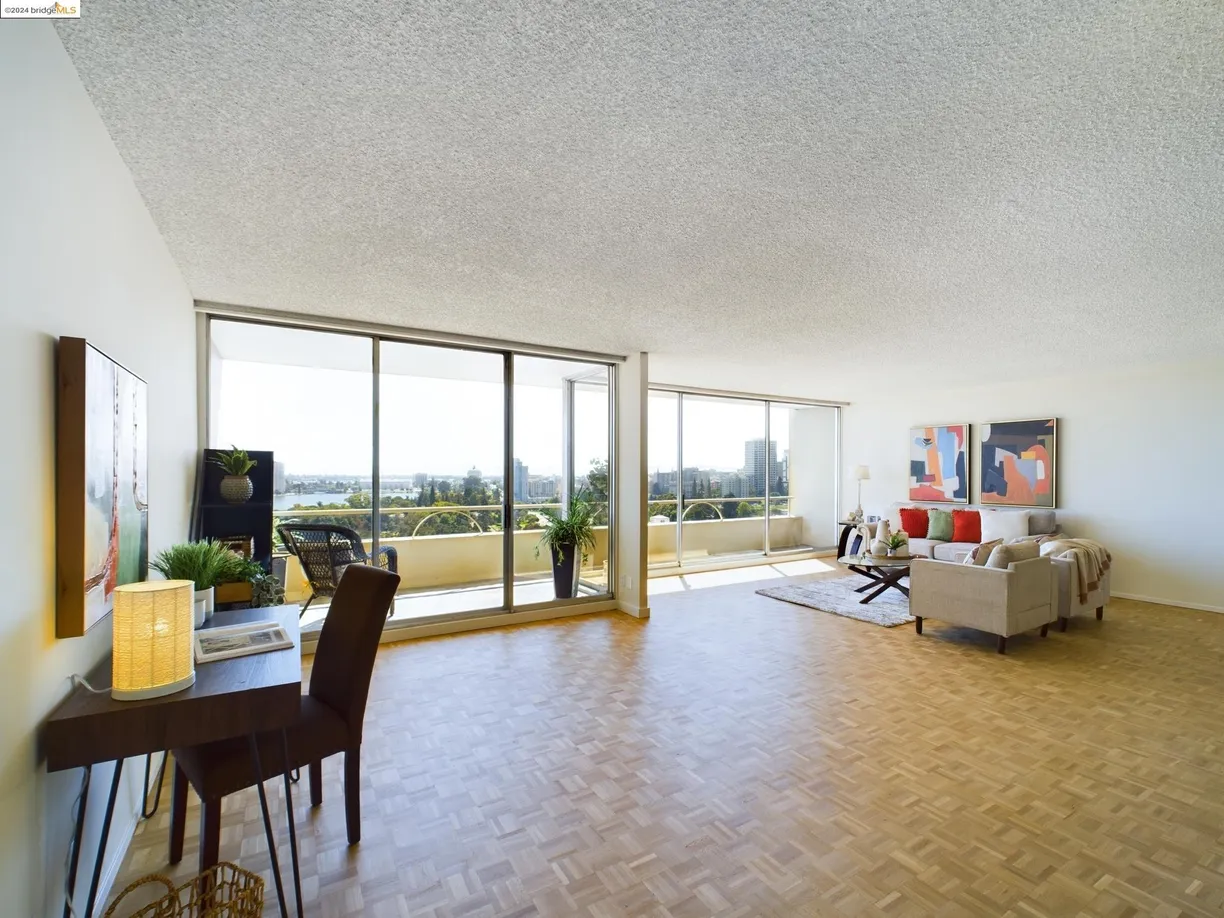 Northern California Real Estate | View 320 Lee St | room 2