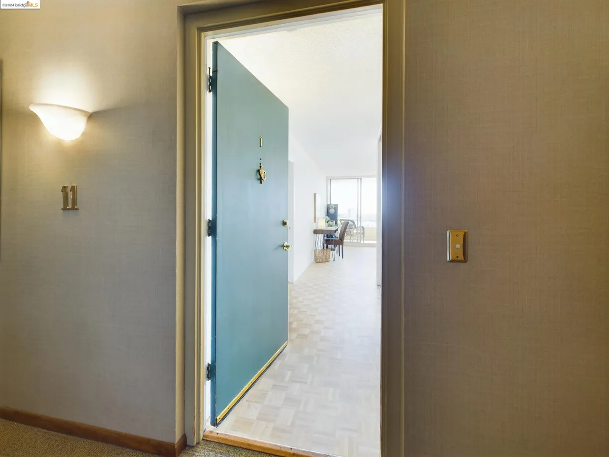 Northern California Real Estate | View 320 Lee St | room 1