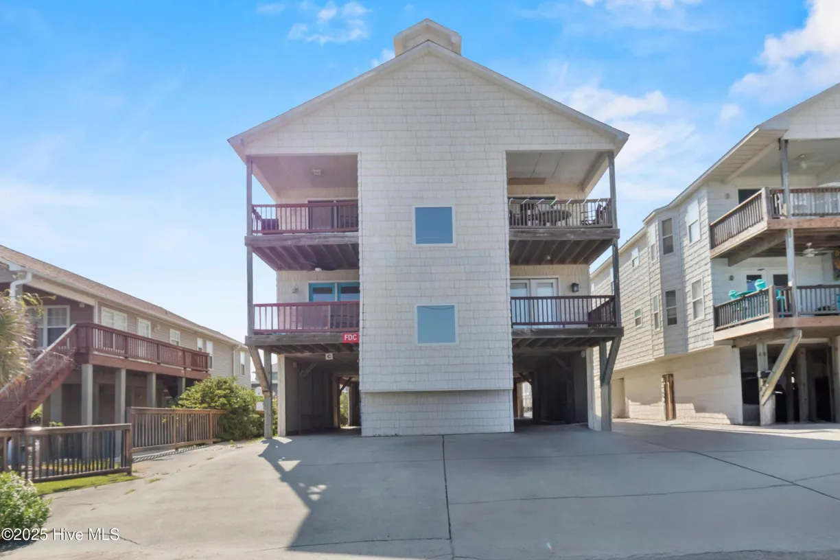 Wilmington, NC Real Estate | View 1711 Carolina Beach Avenue N #Unit B | 3 Beds, 2 Baths
