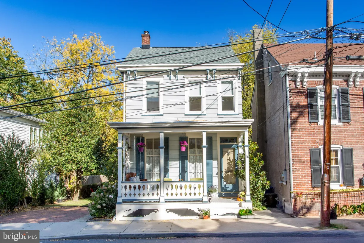 Central NJ/Bucks County, PA Real Estate | View 34 Swan Street | 2 Beds, 1 Bath