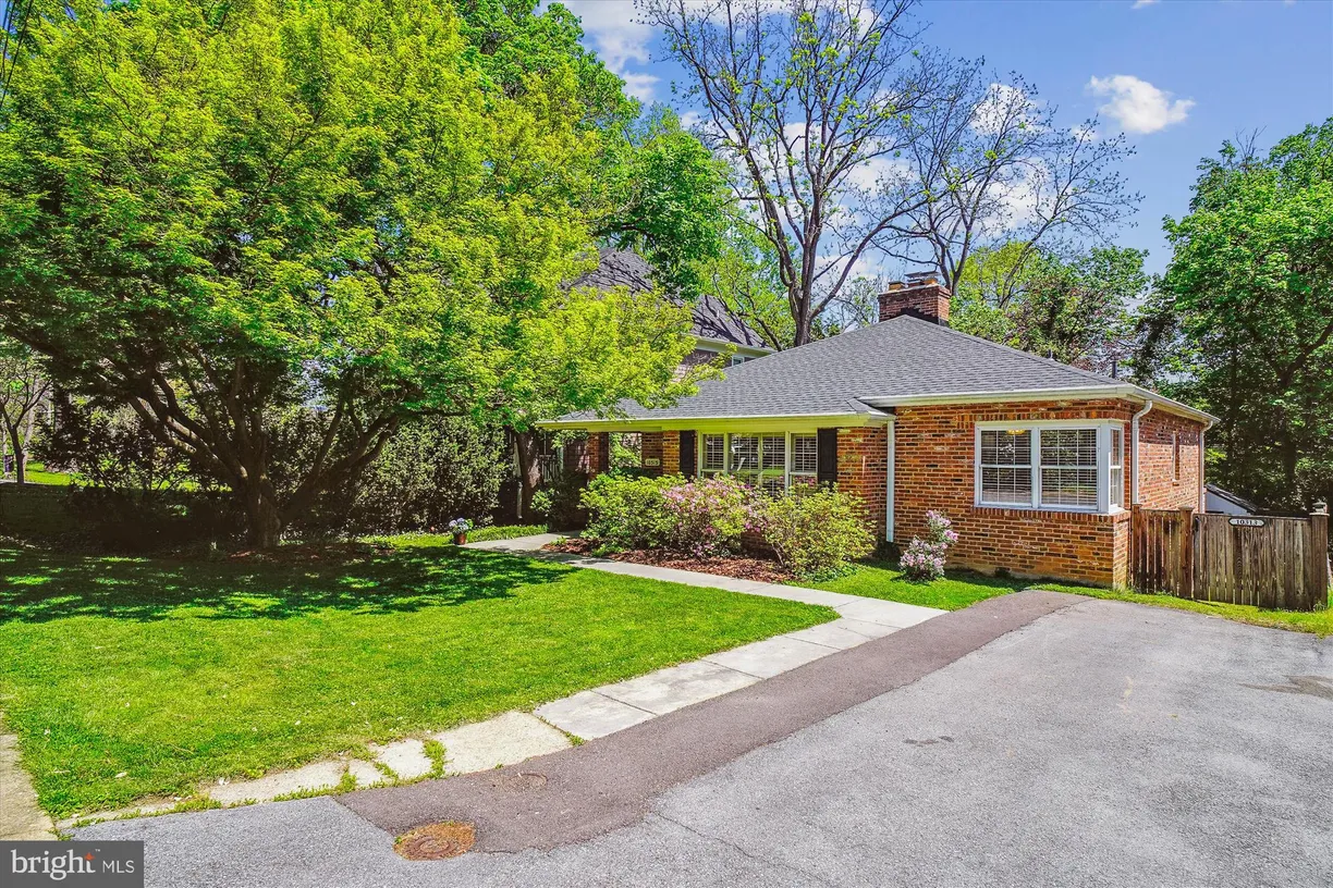 Washington Metro Area Real Estate | View 10313 Freeman Place | room 1