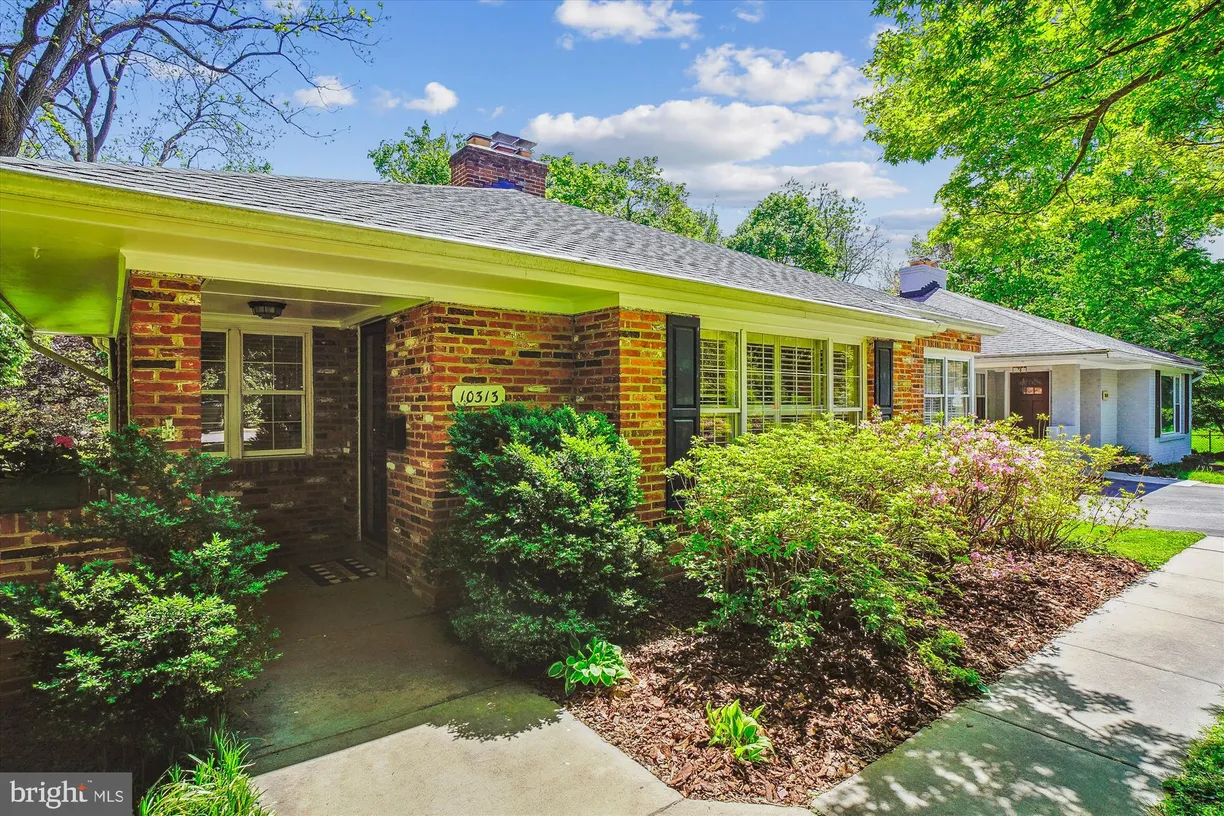 Washington Metro Area Real Estate | View 10313 Freeman Place | 3 Beds, 2 Baths