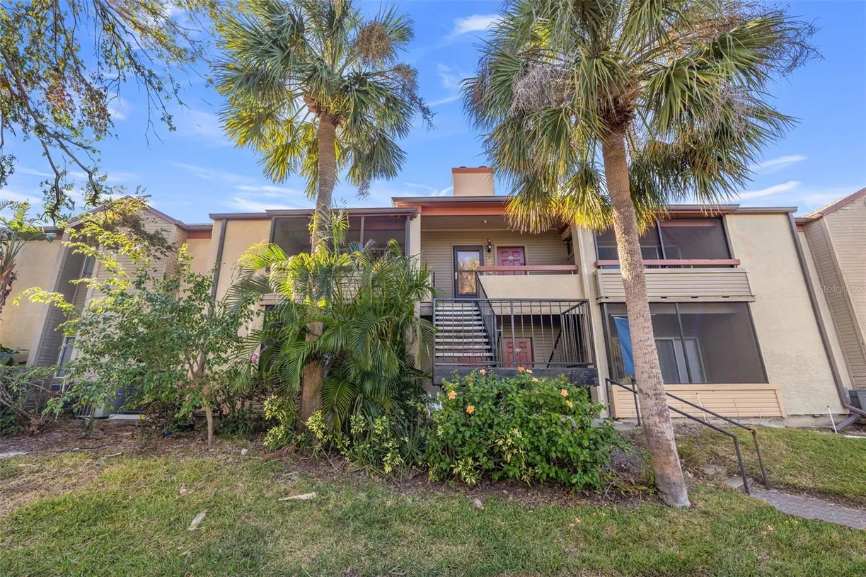 Sarasota/St. Petersburg Real Estate | View 10263 Gandy Boulevard N #202 | room 1