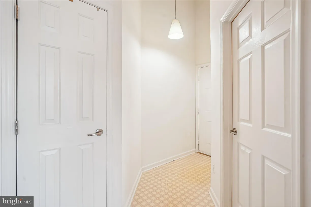 Washington Metro Area Real Estate | View 7524 Snowpea Court Unit# 9 | room 1