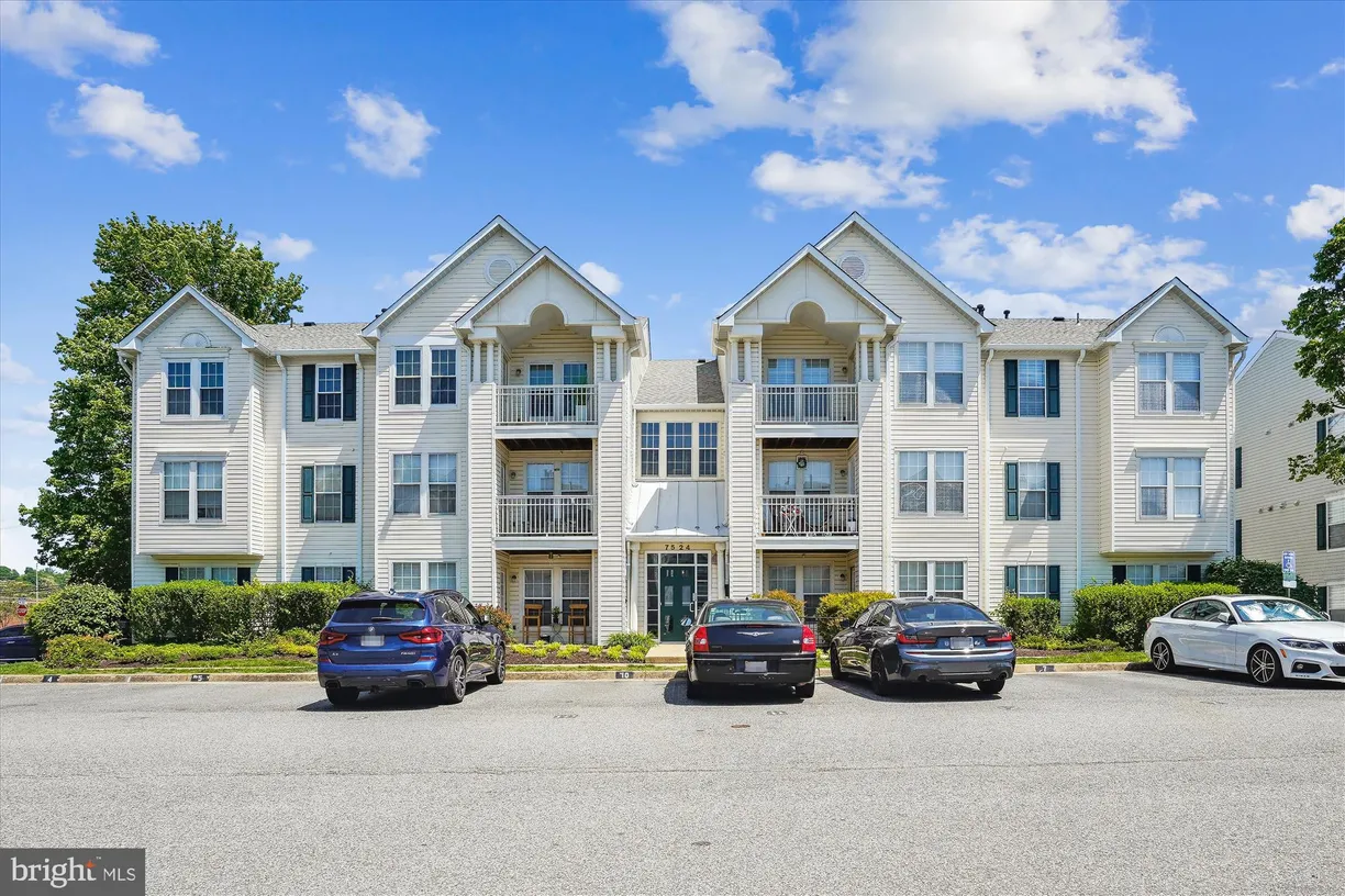 Washington Metro Area Real Estate | View 7524 Snowpea Court Unit# 9 | 2 Beds, 2 Baths