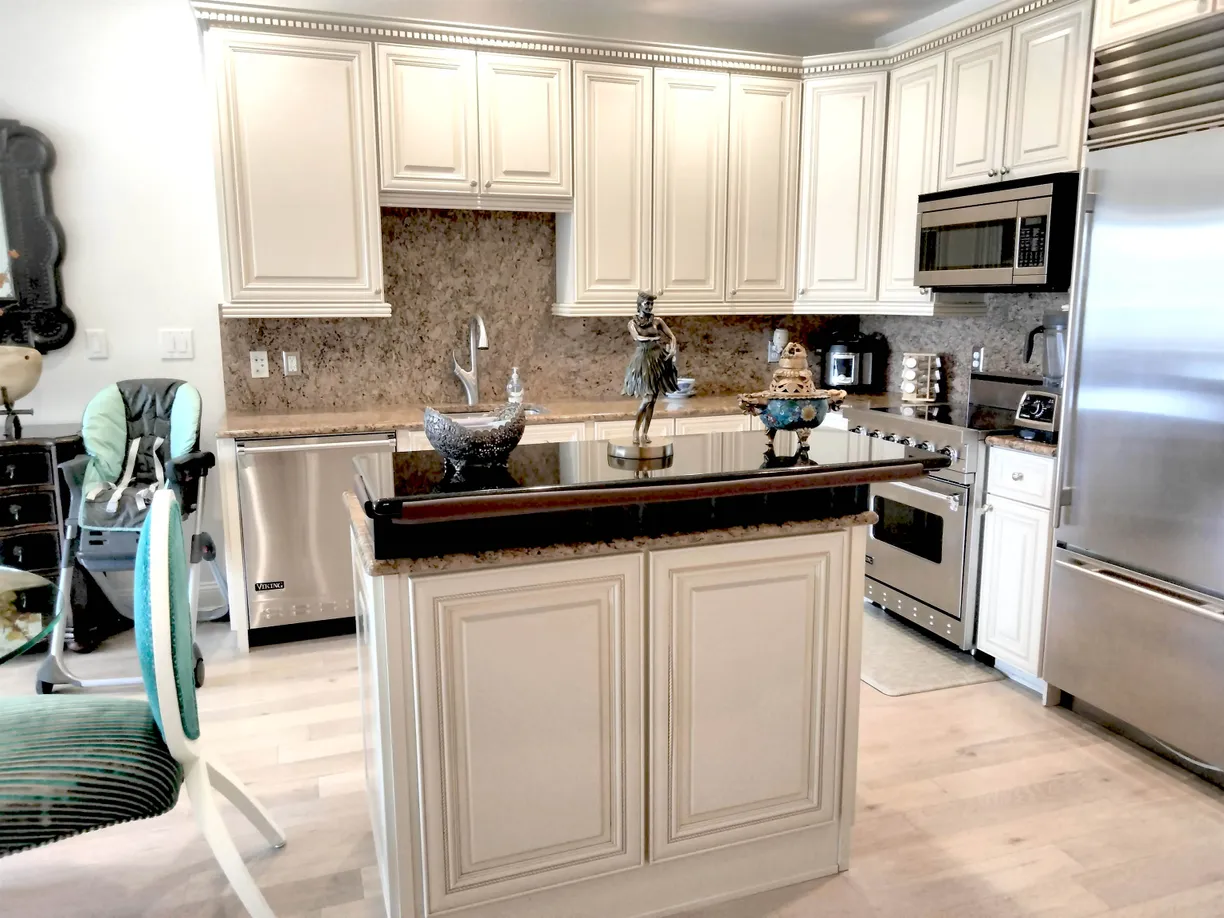 Bergen County Real Estate | View 20 Avenue at Port Imperial | Kitchen-1