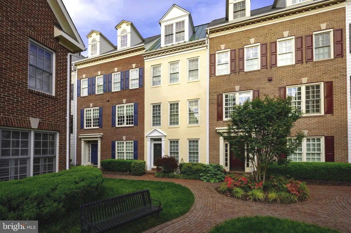 Washington Metro Area Real Estate | View 312 S Fayette Street | 3 Beds, 2 Baths
