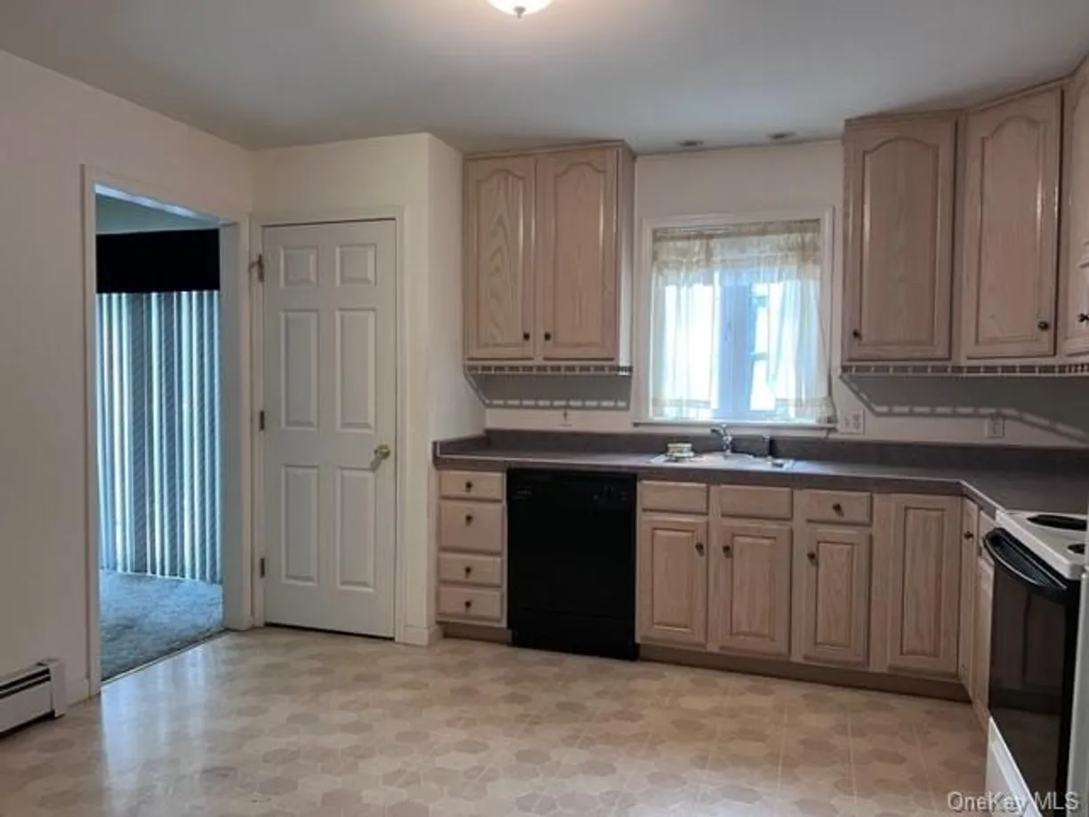 Rockland/Orange/NJ Real Estate | View 2398 State Route 207 | room 12 | View 13