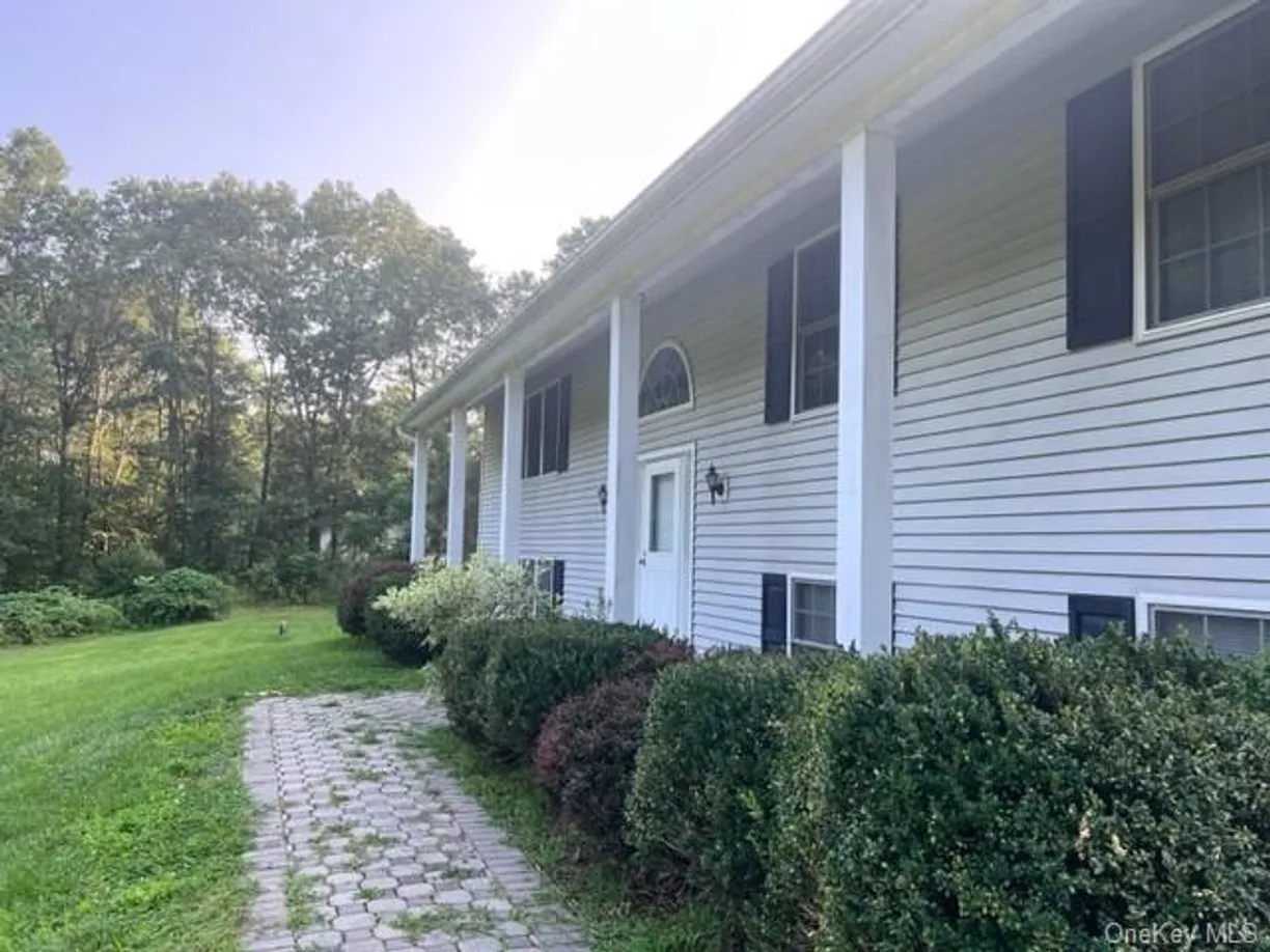 Rockland/Orange/NJ Real Estate | View 2398 State Route 207 | room 3 | View 4