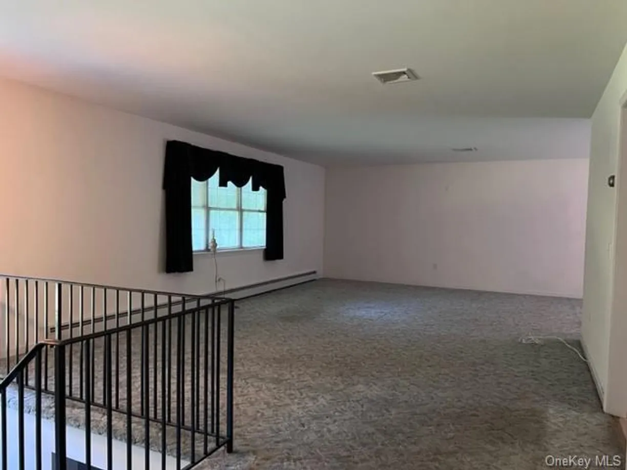 Rockland/Orange/NJ Real Estate | View 2398 State Route 207 | room 17 | View 18