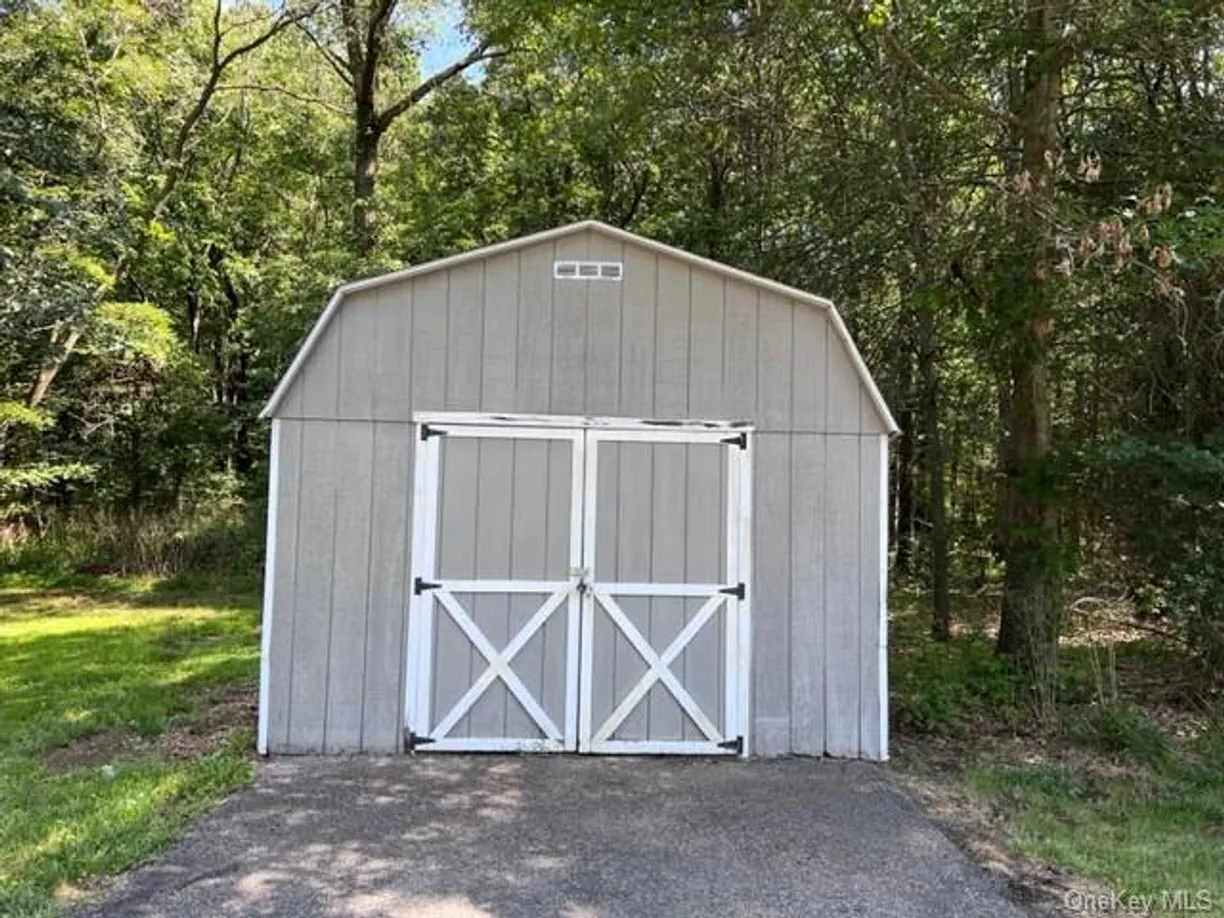 Rockland/Orange/NJ Real Estate | View 2398 State Route 207 | room 9 | View 10