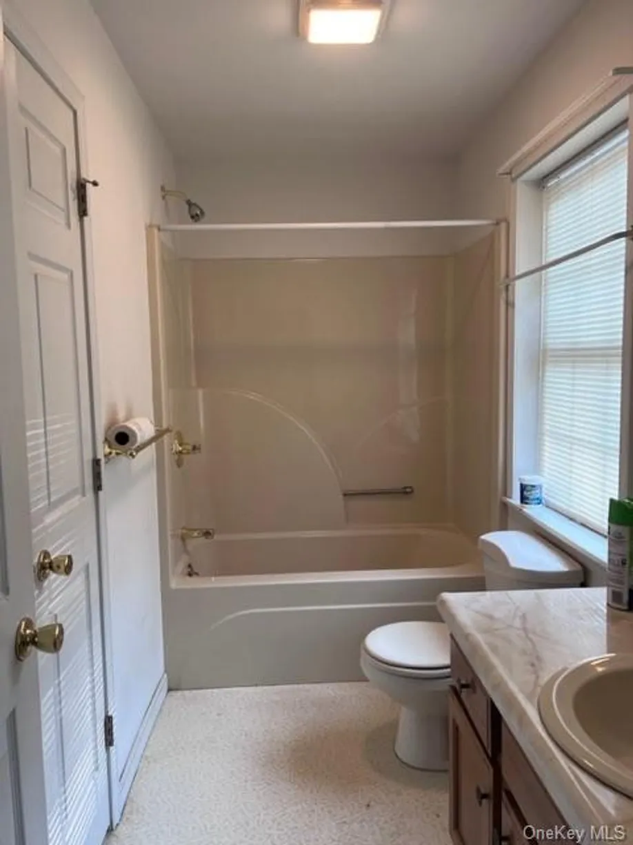 Rockland/Orange/NJ Real Estate | View 2398 State Route 207 | room 20 | View 21