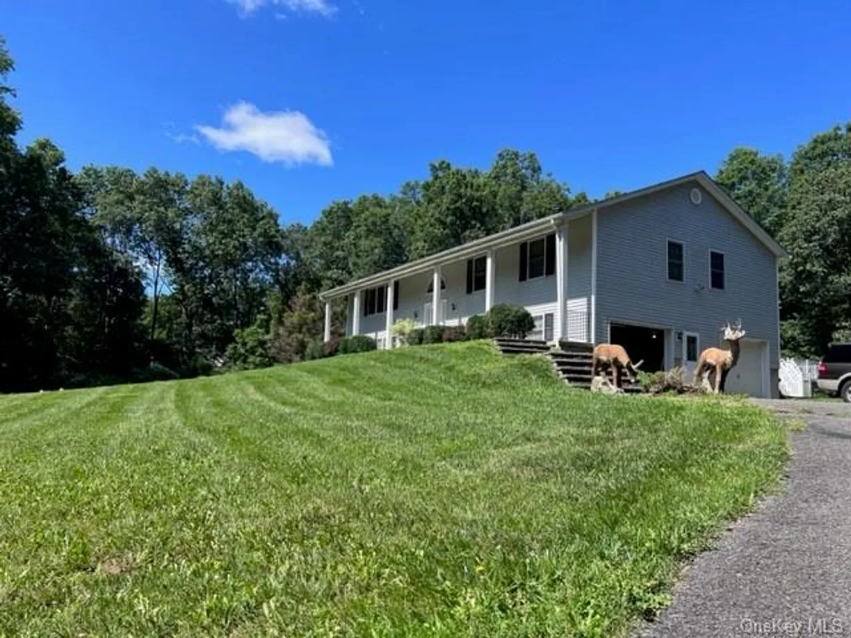Rockland/Orange/NJ Real Estate | View 2398 State Route 207 | room 1 | View 2