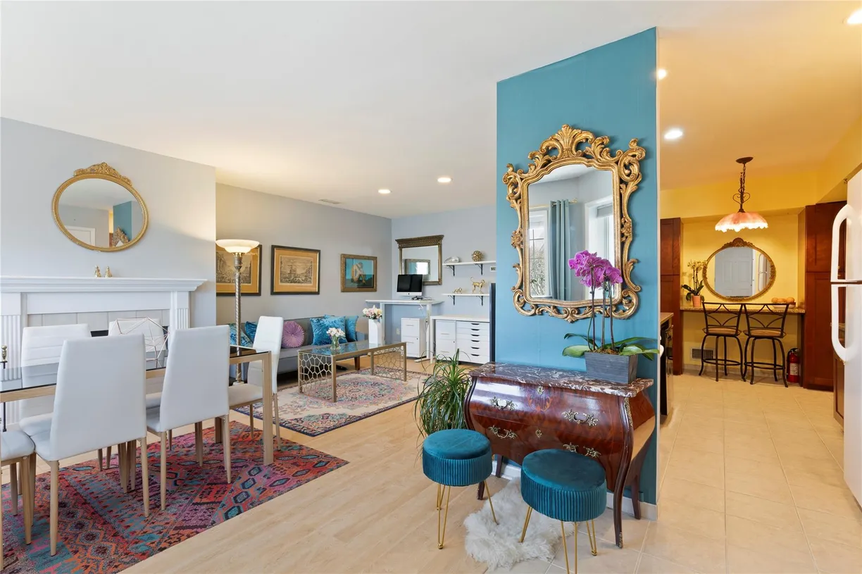 Westchester Real Estate | View 19 Windle Park #B | 1 Bed, 1 Bath