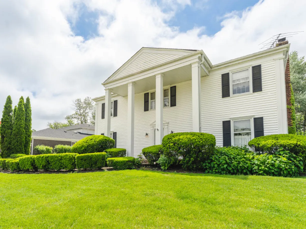 Chicago Real Estate | View 3861 Brittany | 4 Beds, 2 Baths