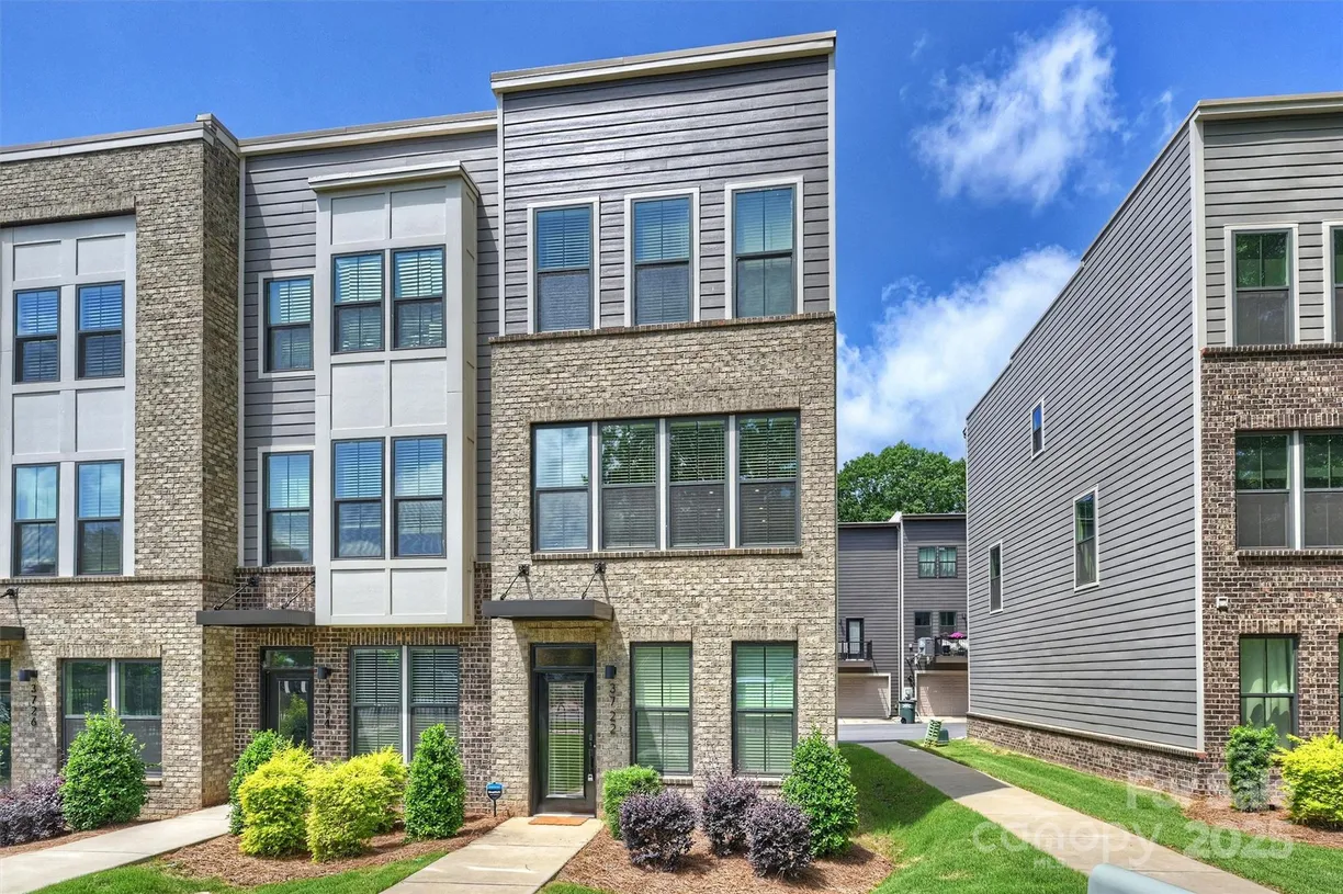 Charlotte Real Estate | View 3722 Ellington Street | 2 Beds, 2 Baths
