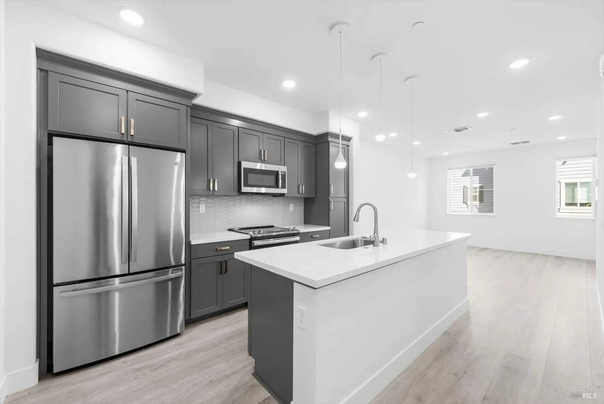 Northern California Real Estate | View 339 Pear Tree Terrace Unit# C | room 2