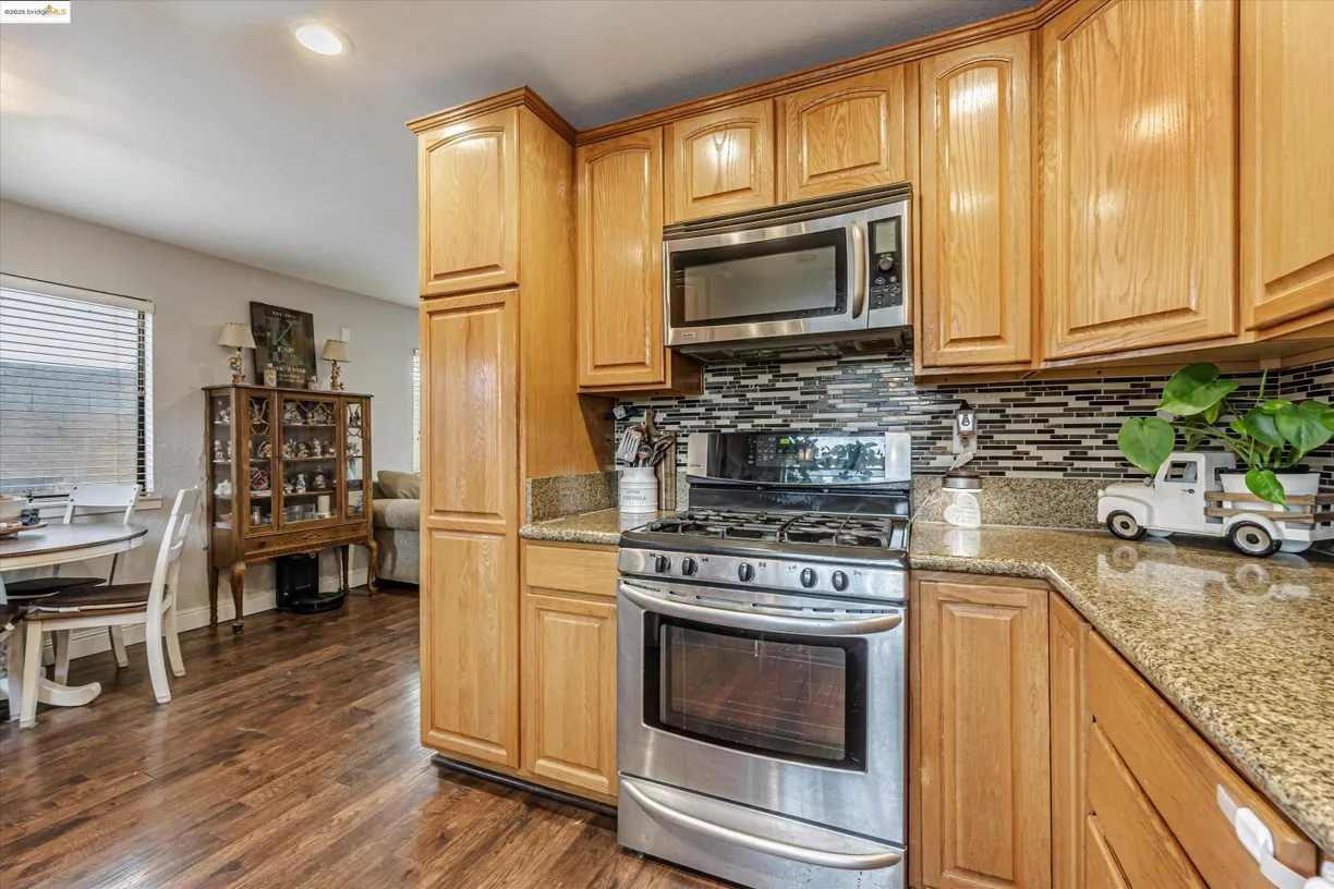 Northern California Real Estate | View 327 4th Ave | room 2