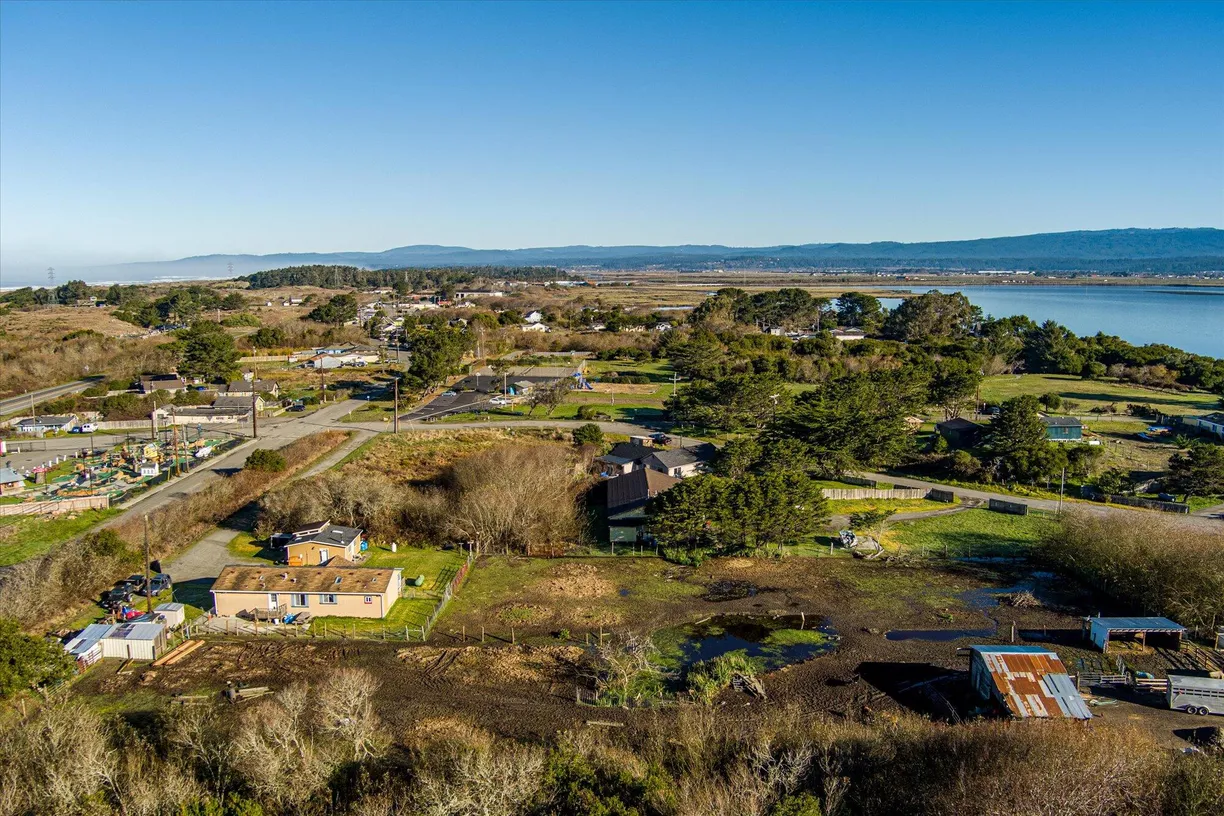 Northern California Real Estate | View 1850 Peninsula Drive | room 1