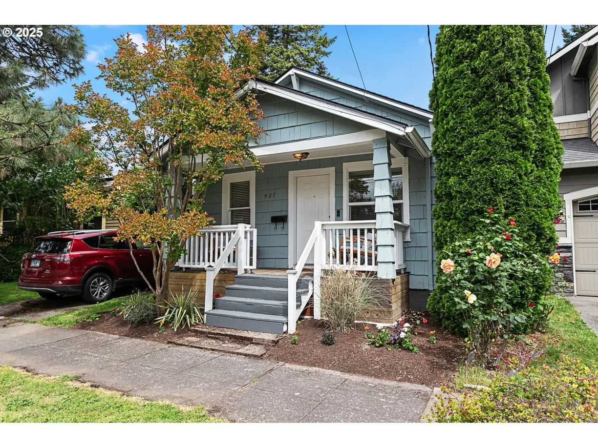 Portland, OR Real Estate | View 927 N Baldwin St | 2 Beds, 1 Bath