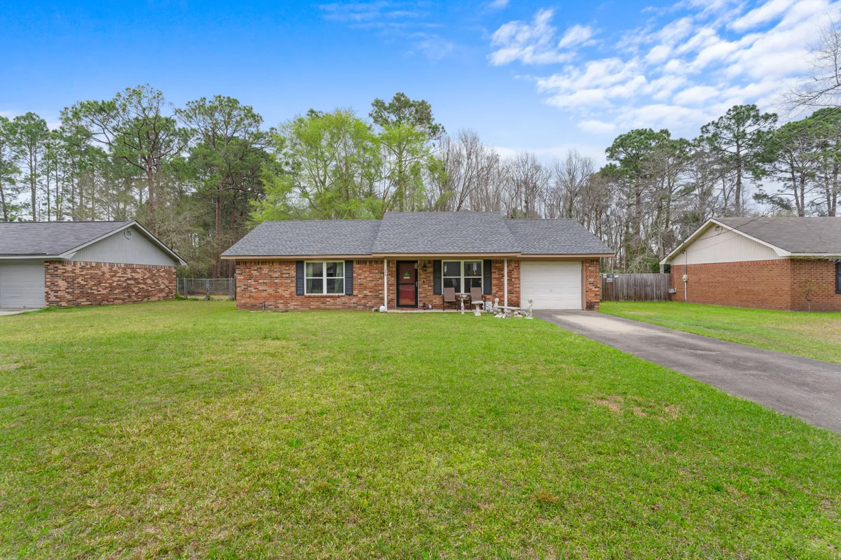 Savannah Real Estate | View 124 Deann Drive | room 1