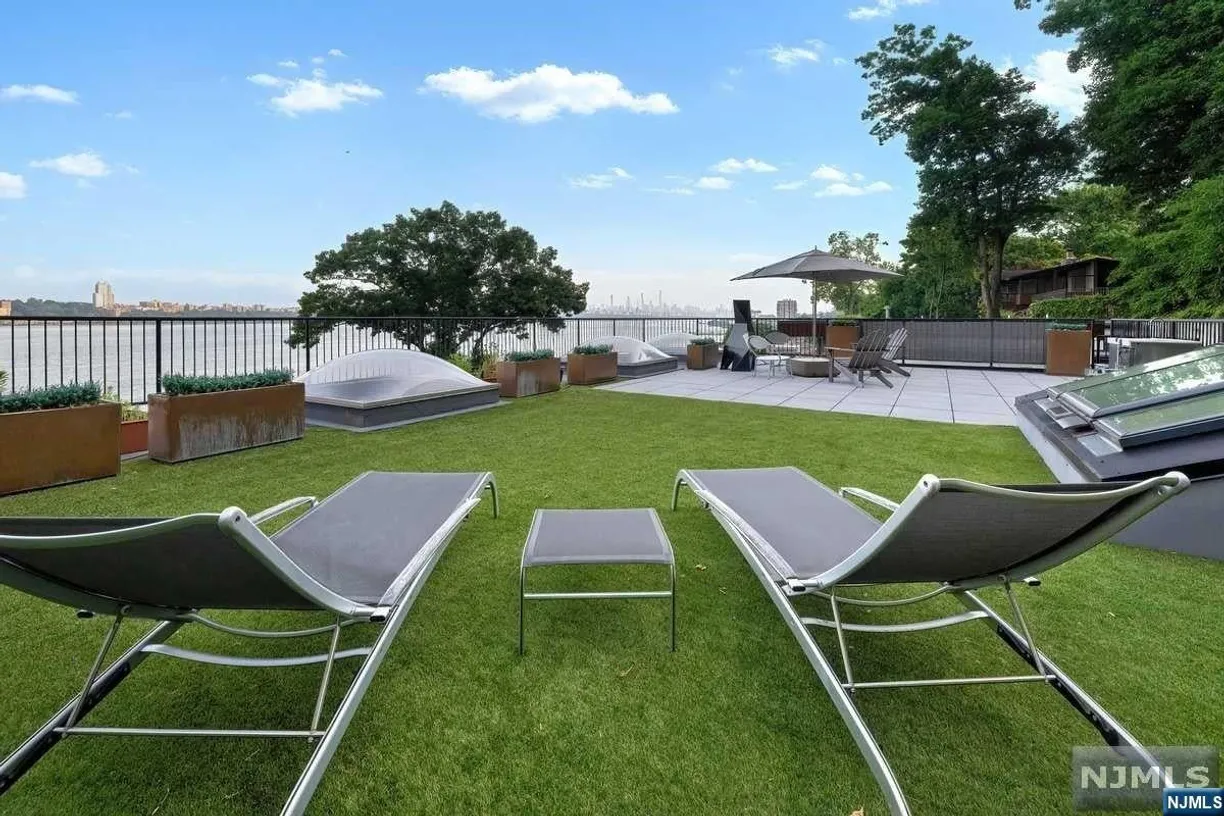 Bergen County Real Estate | View 34 Shore Road | room 2