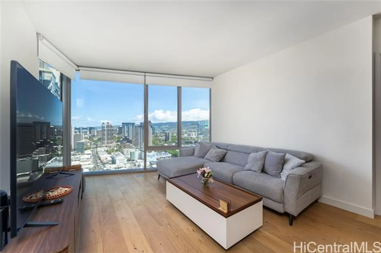 Hawaii Real Estate | View 1001 Queen Street, #3315 | 2 Beds, 2 Baths
