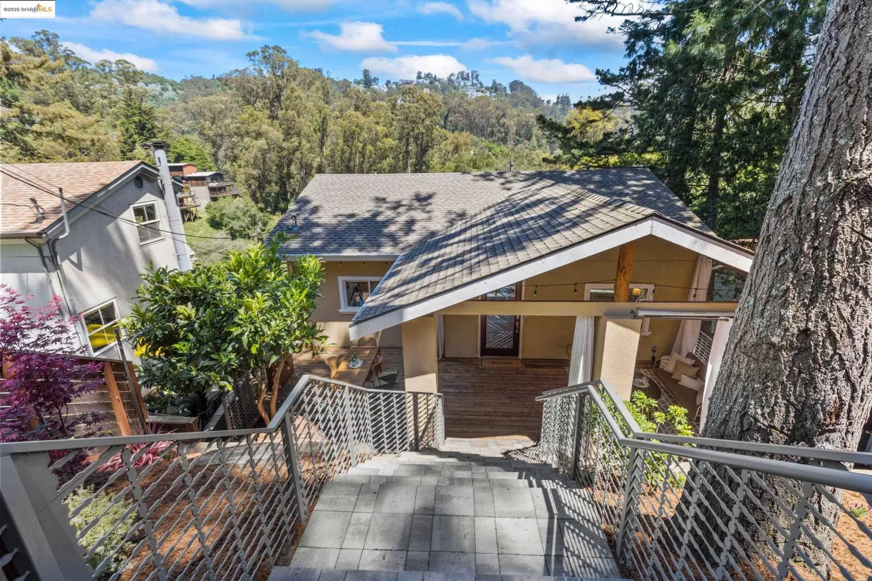Northern California Real Estate | View 6220 Valley View Rd | 4 Beds, 3 Baths