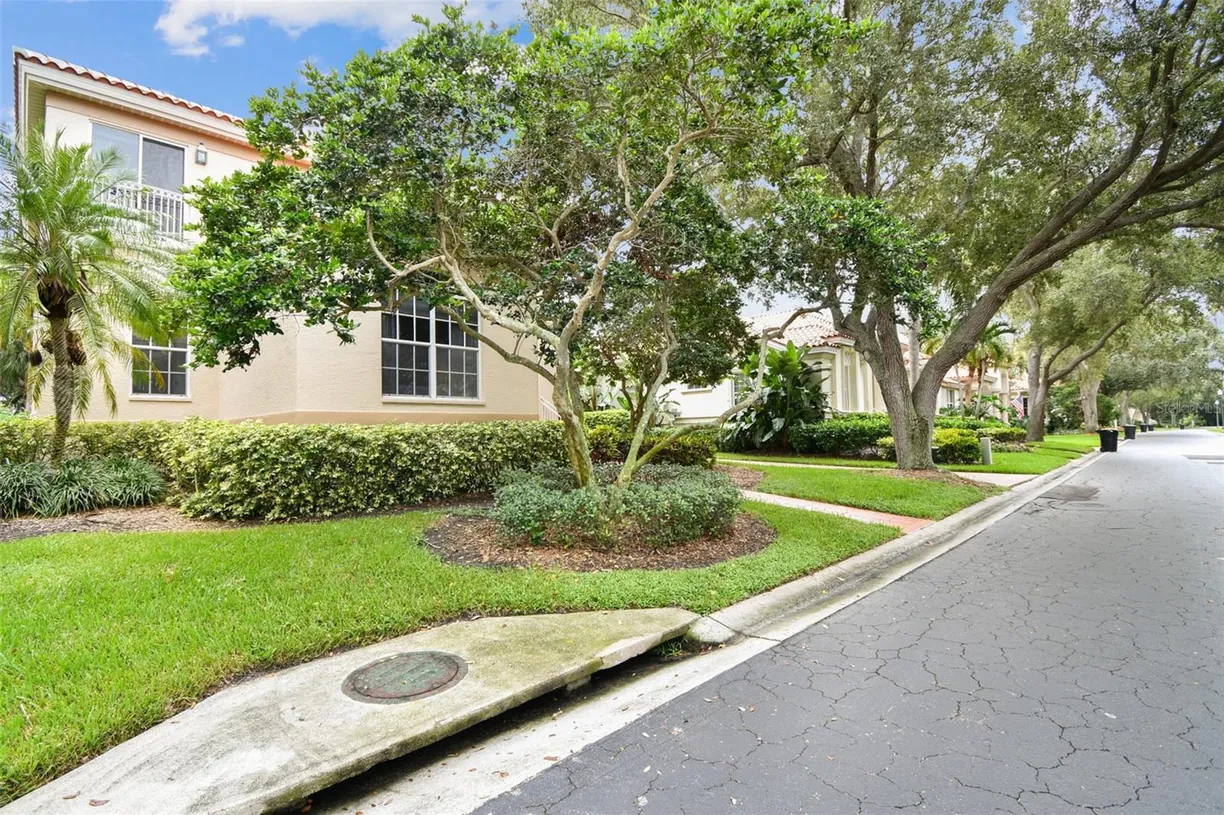 Sarasota/St. Petersburg Real Estate | View 4960 Sandpiper Lane S | room 2