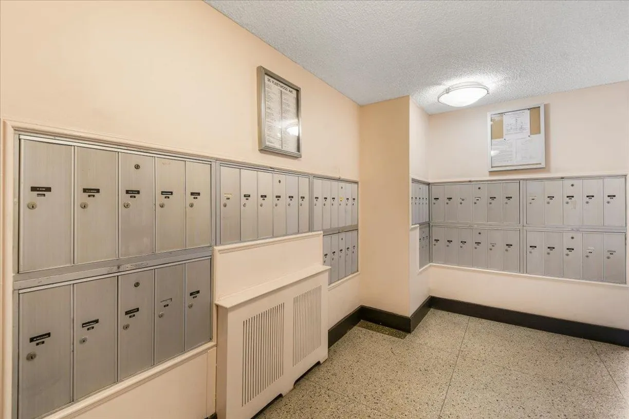 Westchester Real Estate | View 30 Fleetwood Avenue #4B | room 2