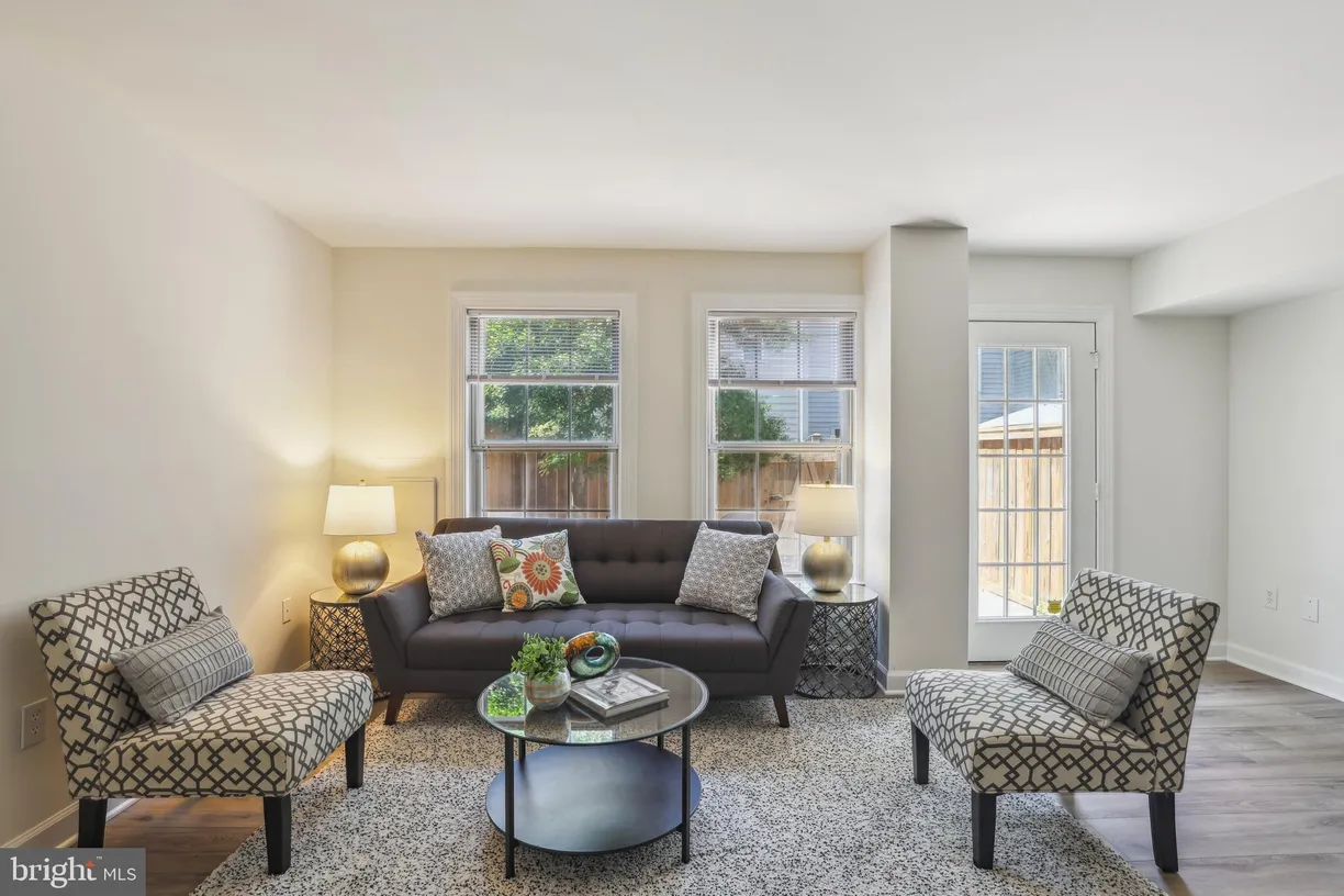 Washington Metro Area Real Estate | View 810 N Fayette Street | room 2