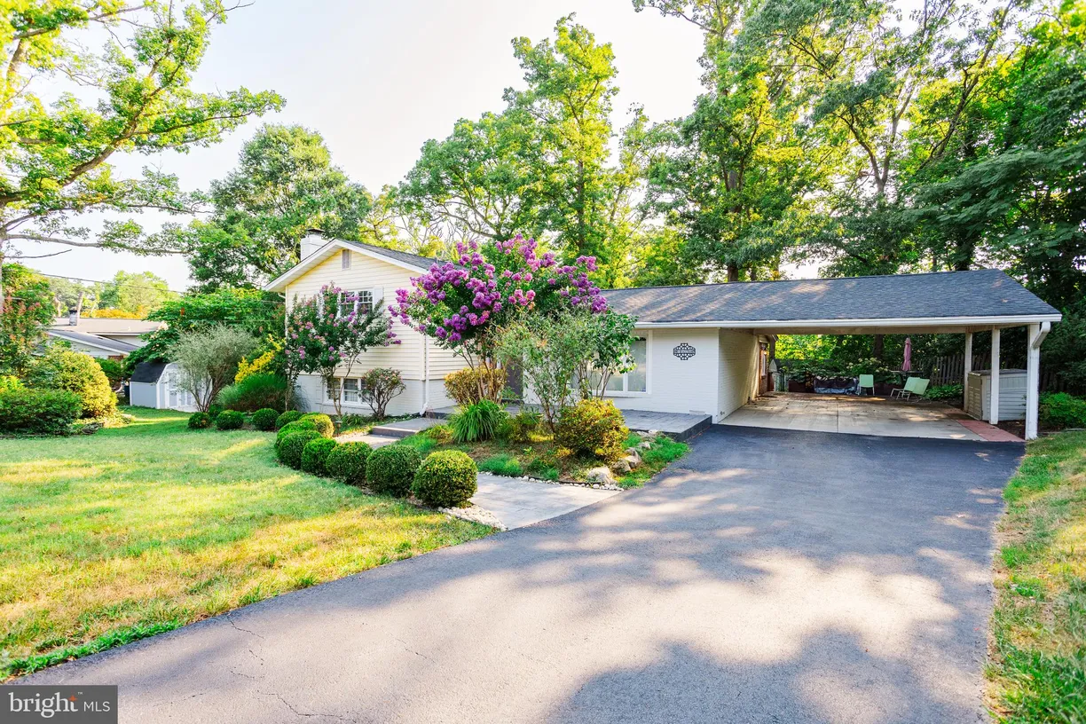 Washington Metro Area Real Estate | View 8901 Beauchamp Drive | 4 Beds, 3 Baths