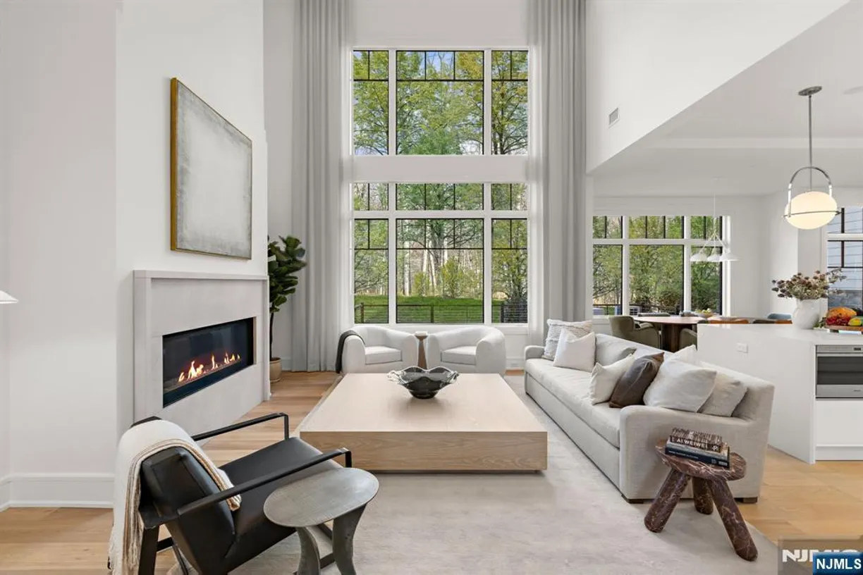 Bergen County Real Estate | View 1 Stone Bridge Court | 4 Beds, 4 Baths