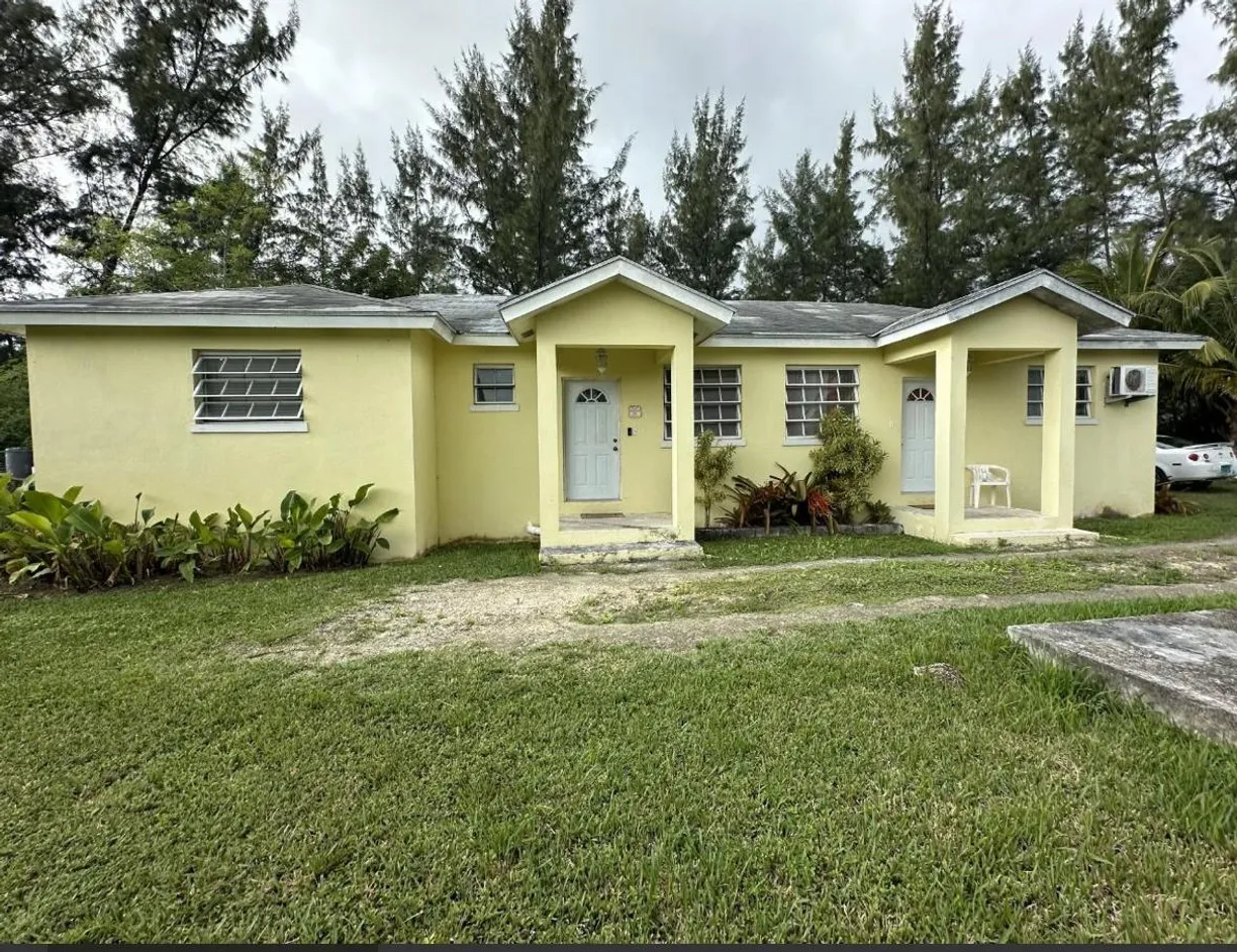 Bahamas Real Estate | View 19 Carmen Close #7 | 4 Beds, 3 Baths