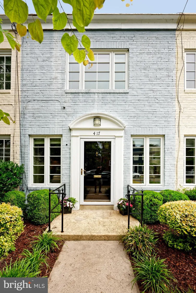Washington Metro Area Real Estate | View 417 Gibbon Street | room 1