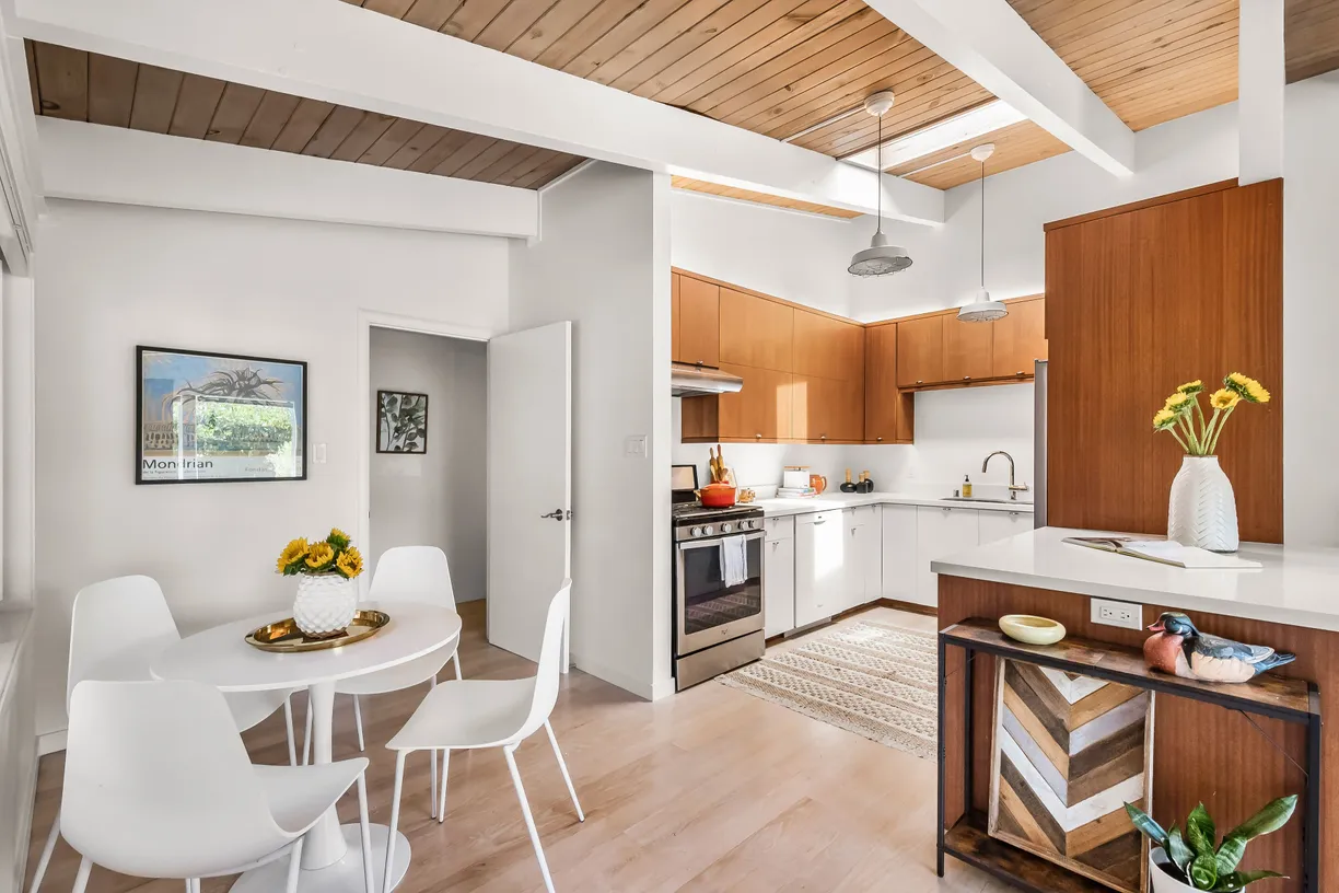 Northern California Real Estate | View 10-12 Stadium Way | room 2