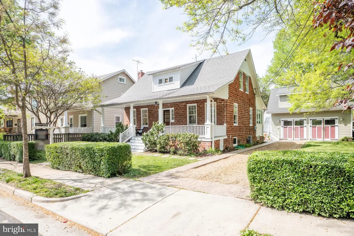 Washington Metro Area Real Estate | View 212 E Oxford Avenue | room 2