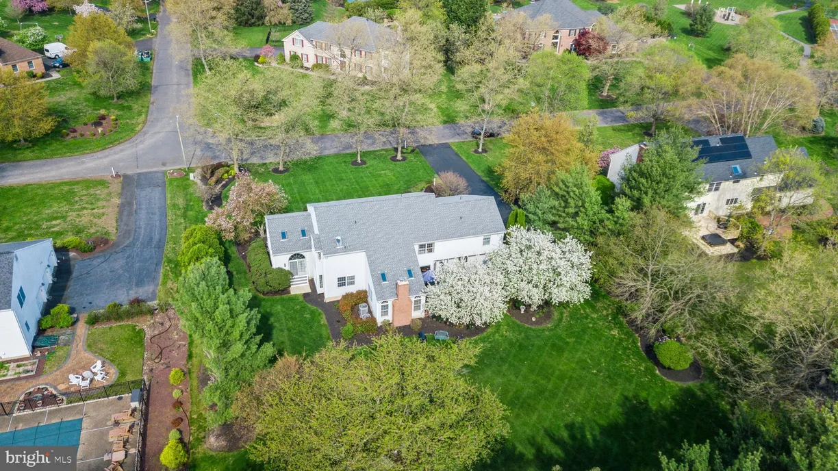 Central NJ/Bucks County, PA Real Estate | View 19 Taunton Ct | room 1