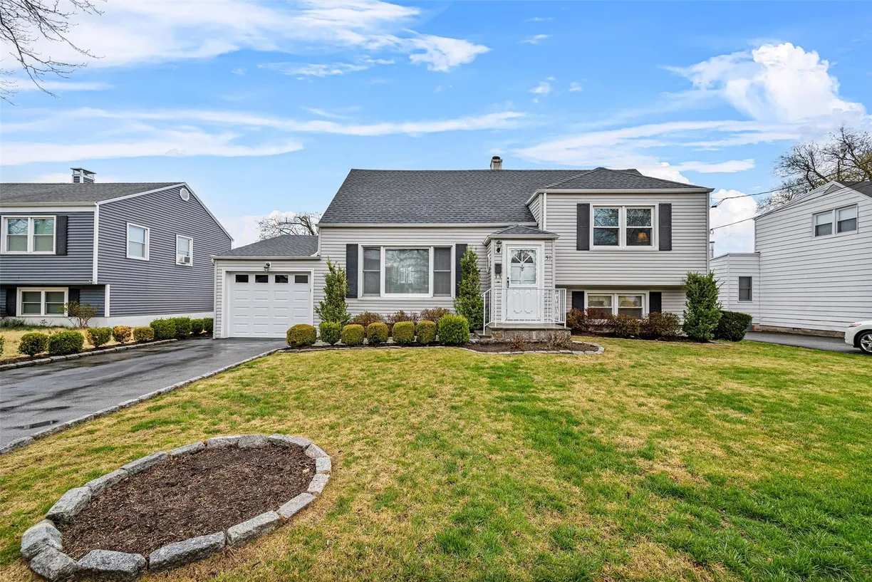 Westchester Real Estate | View 51 Westwood Road | 3 Beds, 1 Bath
