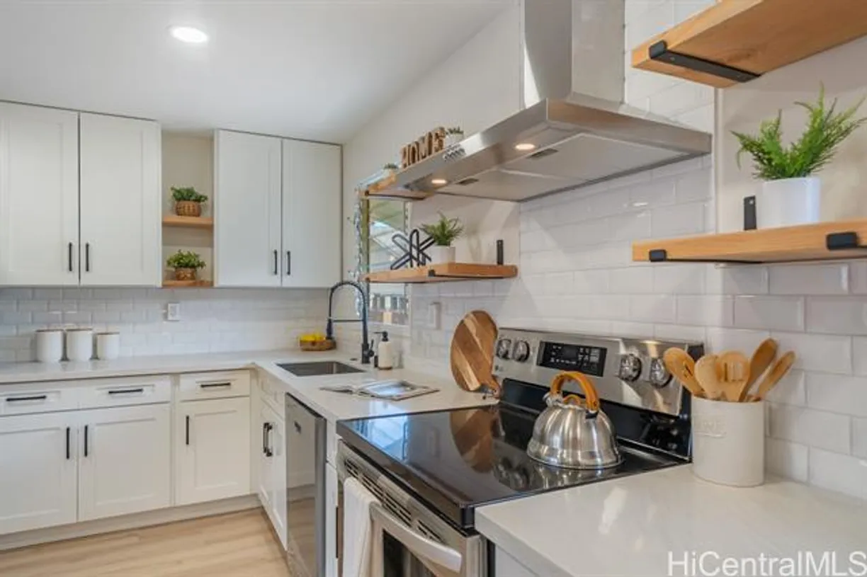 Hawaii Real Estate | View 84-990 Hana Street | room 1