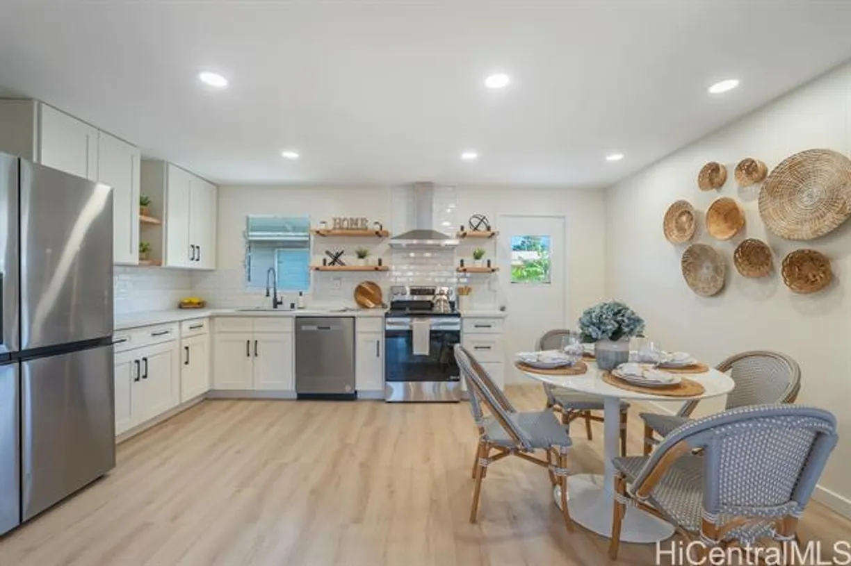 Hawaii Real Estate | View 84-990 Hana Street | 4 Beds, 3 Baths