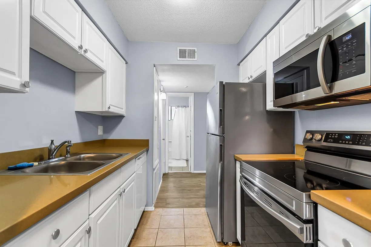 Charleston, SC Real Estate | View 6240 Old Point Road #C14 | room 1