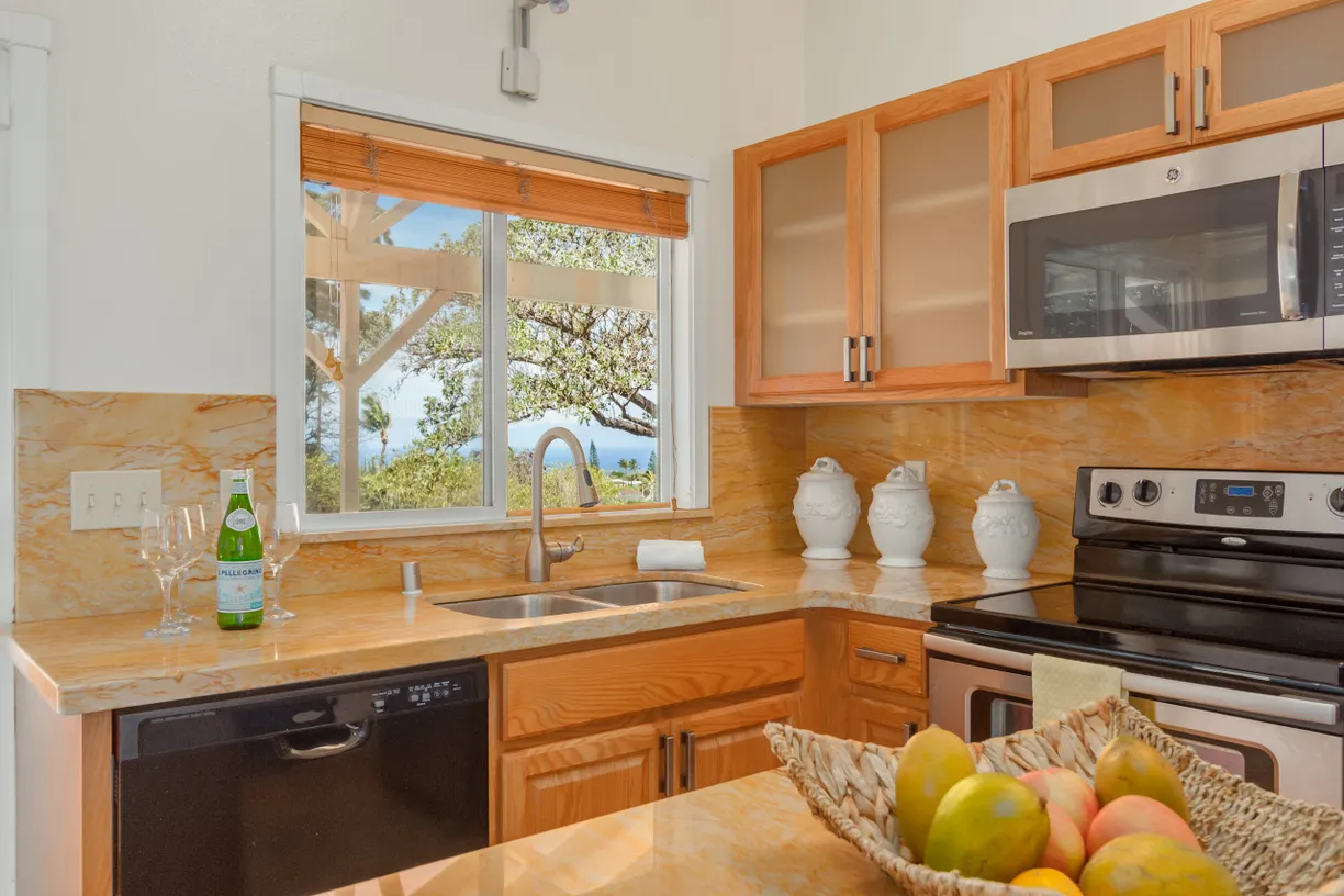 Hawaii Real Estate | View 68-3730 KIMO NUI ST | room 1