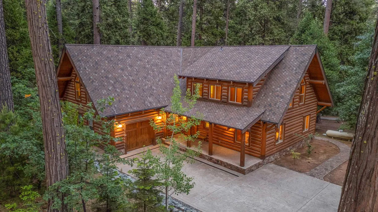 Northern California Real Estate | View 1371 Shannon Way | 4 Beds, 4 Baths